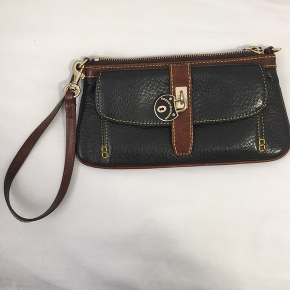 Dooney & Bourke Handbags - Dooney and Bourke clutch style wristlet/tiny bag